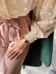 Daniel Wellington Quadro Melrose Green Dial Rose Gold Mesh Strap Watch For Women - DW00100437