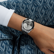 Guess Cubed Analog Silver Dial Silver Steel Strap Watch For Women - GW0606L1